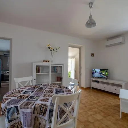 Gite Oustalet Avec Piscine & Spa