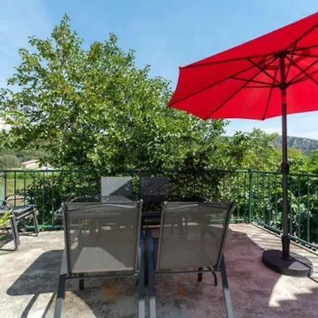 Gite Oustalet Avec Piscine & Spa * Generargues